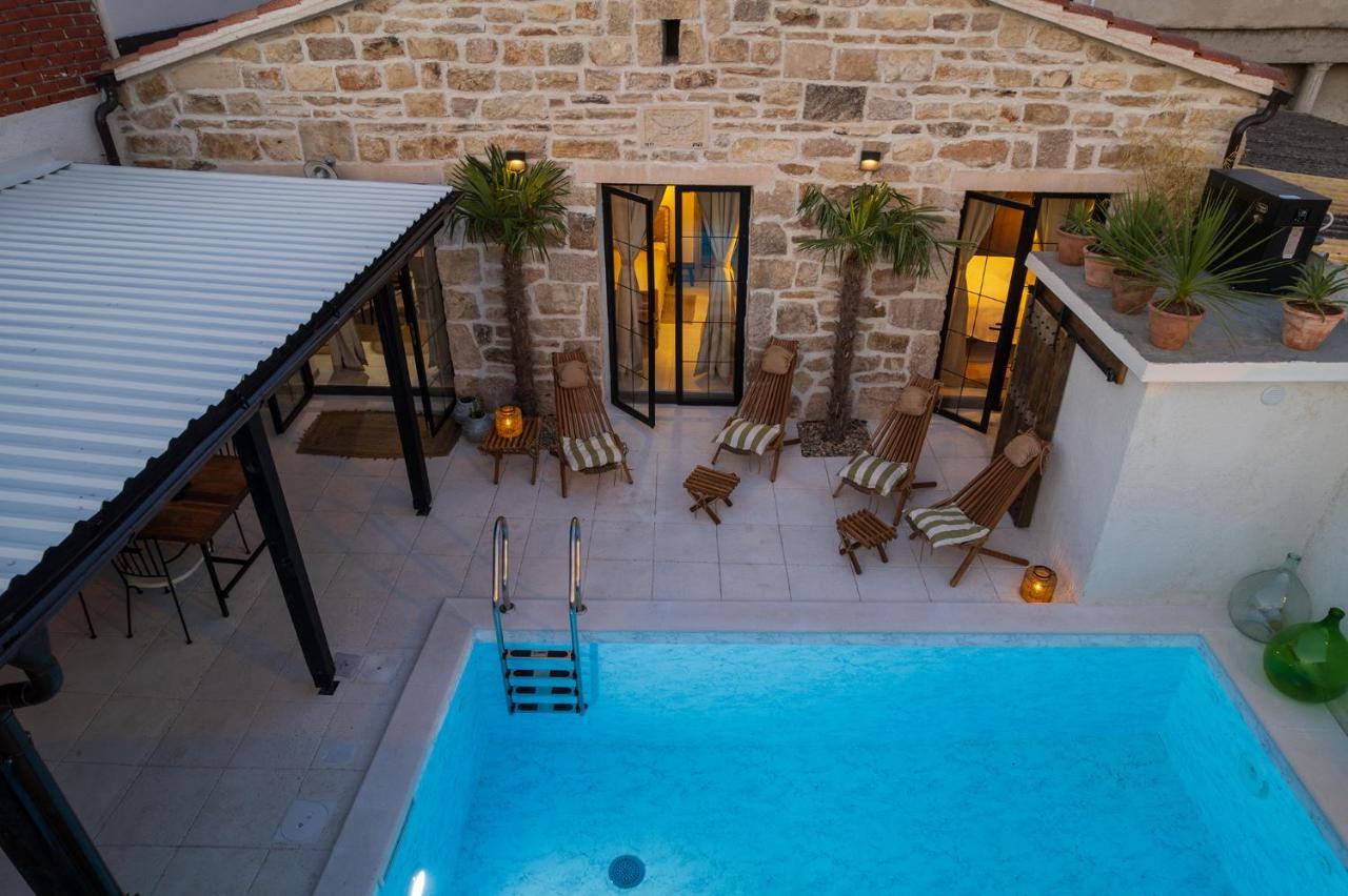 Blacksmith'S House - Rental House With Heated Pool Posedarje Eksteriør bilde